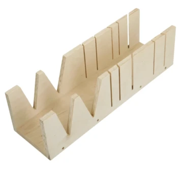 Verstekbak voor buisisolatie